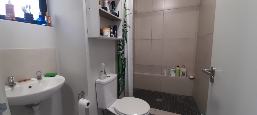 To Let 1 Bedroom Property for Rent in Pinelands Western Cape